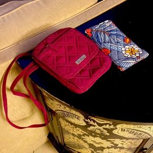 Vera Bradley hipster interior pattern and sunglass case. Smoke and pet-free home